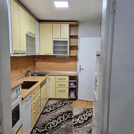 Lägenhet Modern Spacious Ilidza *